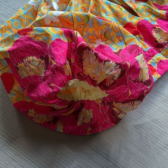 Shein Floral Crop Top Puffy Sleeves v Neck Small - Picture 3 of 9